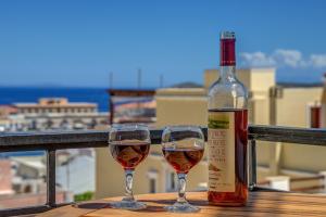 Superior Room with Balcony and Ρartial Sea View