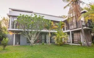 RedBox House - Private Luxury Modern Style 5 Bedrooms Villa - Phum Pobos