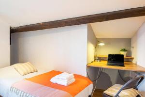 Maisons de vacances Chez Malou & Hugo vue lac proche Suisse & stations ! : photos des chambres