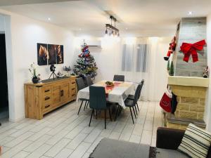Villas Magnifique villa avec piscine : photos des chambres