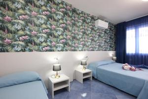 COUNTRY HOUSE Marj & Jo RESORT