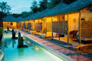 Bungalow Cafe Gili Beachfront