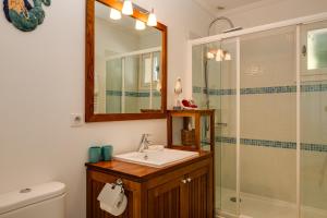 B&B / Chambres d'hotes Villa Le Port d'attache : Chambre Double ou Lits Jumeaux - Vue sur Mer