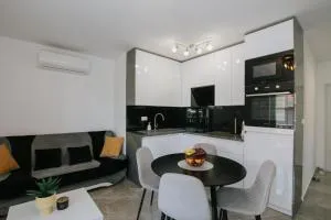 Royal Blue House 2 - Kaštel Štafilić