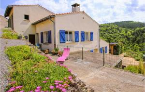 Maisons de vacances Awesome Home In Lamastre With Wifi And 2 Bedrooms : photos des chambres