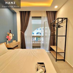 S79 TM01 Monstera Lago Grand World