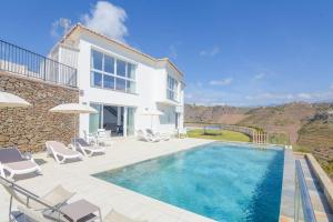 Gran villa con bonitas vistas