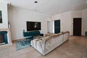 Villas Modern Villa Swimming pool and private Jacuzzi : photos des chambres