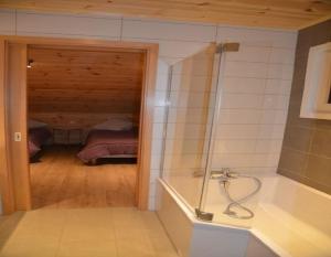 Chalets Chalet Bien Etre - 150m² - Avec Sauna & Balneo - Les 4 saisons - Lac de Chalain : photos des chambres