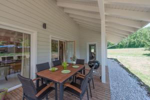 Chalets Chalet Bien Etre - 150m² - Avec Sauna & Balneo - Les 4 saisons - Lac de Chalain : photos des chambres