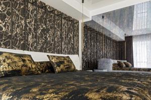 Grand Supreme Jacuzzi Apartment by LIUKSAI