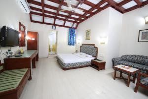 Hotel Samrat International