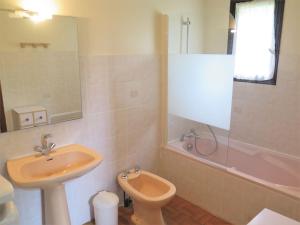 Maisons de vacances Holiday Home Le Pigeonnier by Interhome : photos des chambres
