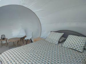 Tentes de luxe Cele Bulles Etoilees : photos des chambres