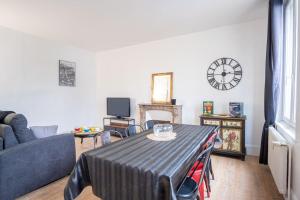 Appartements Le Boujou - Place de parking - 200m plage : photos des chambres