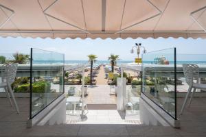 Hotel Boston 3 Stelle Superior Frontemare