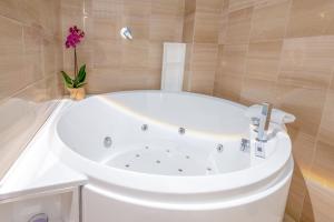 City Gate - luxury suites