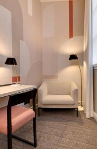 Hotels Le Senat : photos des chambres