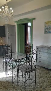 Appartements Appartement authentique au bord du fleuve Herault : photos des chambres