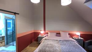 B&B / Chambres d'hotes La Ferme du Chateau : photos des chambres