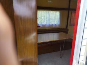 Campings Camping La Foret du Morvan Vintage caravan : photos des chambres