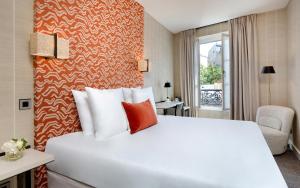 Hotels Le Senat : photos des chambres