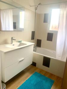 Villa Le Faré 10 min des plages - Climatisée - 8 Pers - Piscine Chauffée du 1er mai au 30 sept -