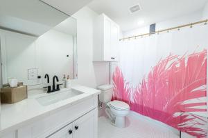 Pastel Tropics Studio Apartment