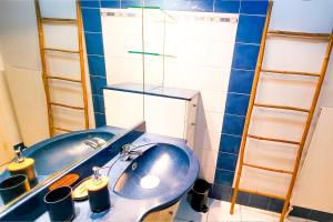 Regard sur les remparts - Terrasse & Parking