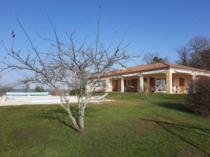 Maisons de vacances Chez Papi a Lascaux : photos des chambres