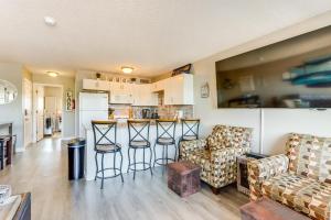 Pool Access and Lake View Osage Beach Condo!