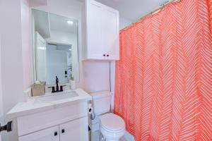 In Living Coral Studio Apartment
