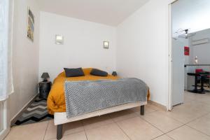 Appartements Face a la mer superbe villa terrasse barbecue LE PRADET : photos des chambres
