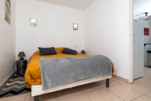 Appartements Face a la mer superbe villa terrasse barbecue LE PRADET : photos des chambres
