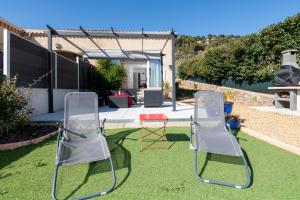 Appartements Face a la mer superbe villa terrasse barbecue LE PRADET : photos des chambres