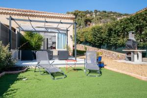 Appartements Face a la mer superbe villa terrasse barbecue LE PRADET : photos des chambres