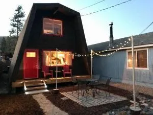 Bills Big Bear Bunkhouse - Beautiful home within a short drive to all Big Bear has to offer! - Doble