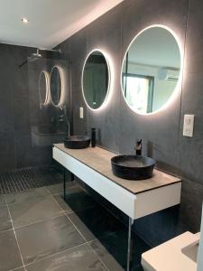 Villas VILLA NIMES BARTHEROES 3 Chambres : photos des chambres