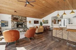 Nightcap Lodge- HOT TUB WITH BREATHTAKING MOUNTAIN VIEWS! - بارستو