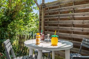 Appartements Rue Bien Assis avec jardin terrasse : photos des chambres