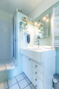 Appartements Rue Bien Assis avec jardin terrasse : photos des chambres