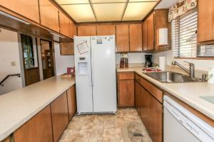 Chalet Georgia - Spacious and cozy home, conveniently close to the heart of Big Bear!