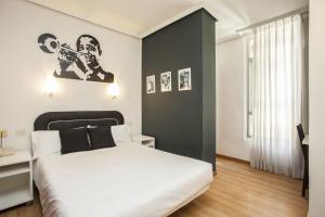Double Room room in Casual de la Musica Valencia