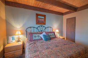 Lunar Lodge - Great cabin with an amazing view!