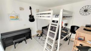 Aryjina kuća, mountain & seaview studio apartment - rooftop terrace