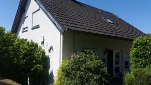 Ferienwohnung Pentagono - 恩格尔斯基兴