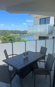 Sosnowe Apartamenty - Biały - Strękowizna