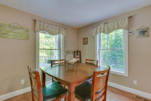 Game Room and Hot Tub Old Forge Home!