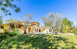 Maisons de vacances Beautiful Home In Vence With Outdoor Swimming Pool, Wifi And 4 Bedrooms : photos des chambres