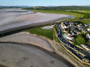 斗鸡老酒店 - 温德米尔